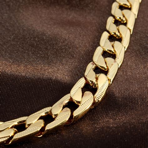 Box Chain Necklace in 18K Yellow Gold, 2. . Gold gods 18k chain